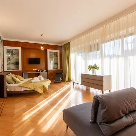 Parco Solari's Suites *
